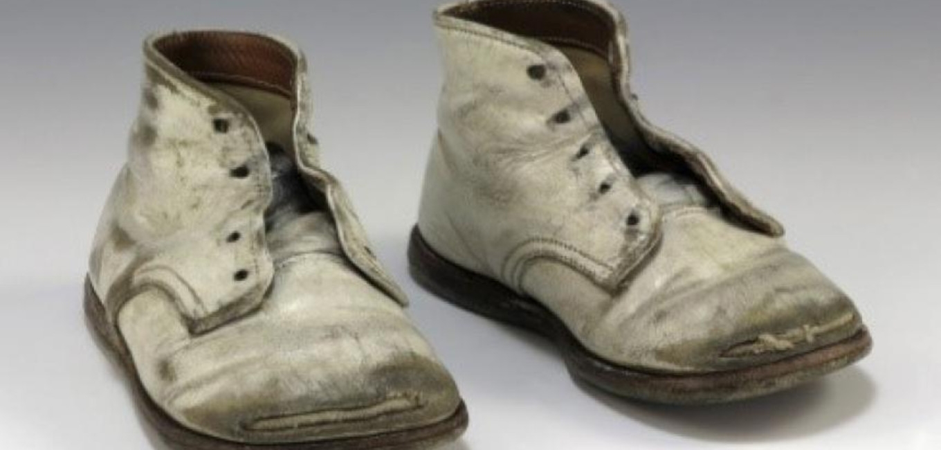 Σε γράφω στα Παλιά μου τα Παπούτσια!