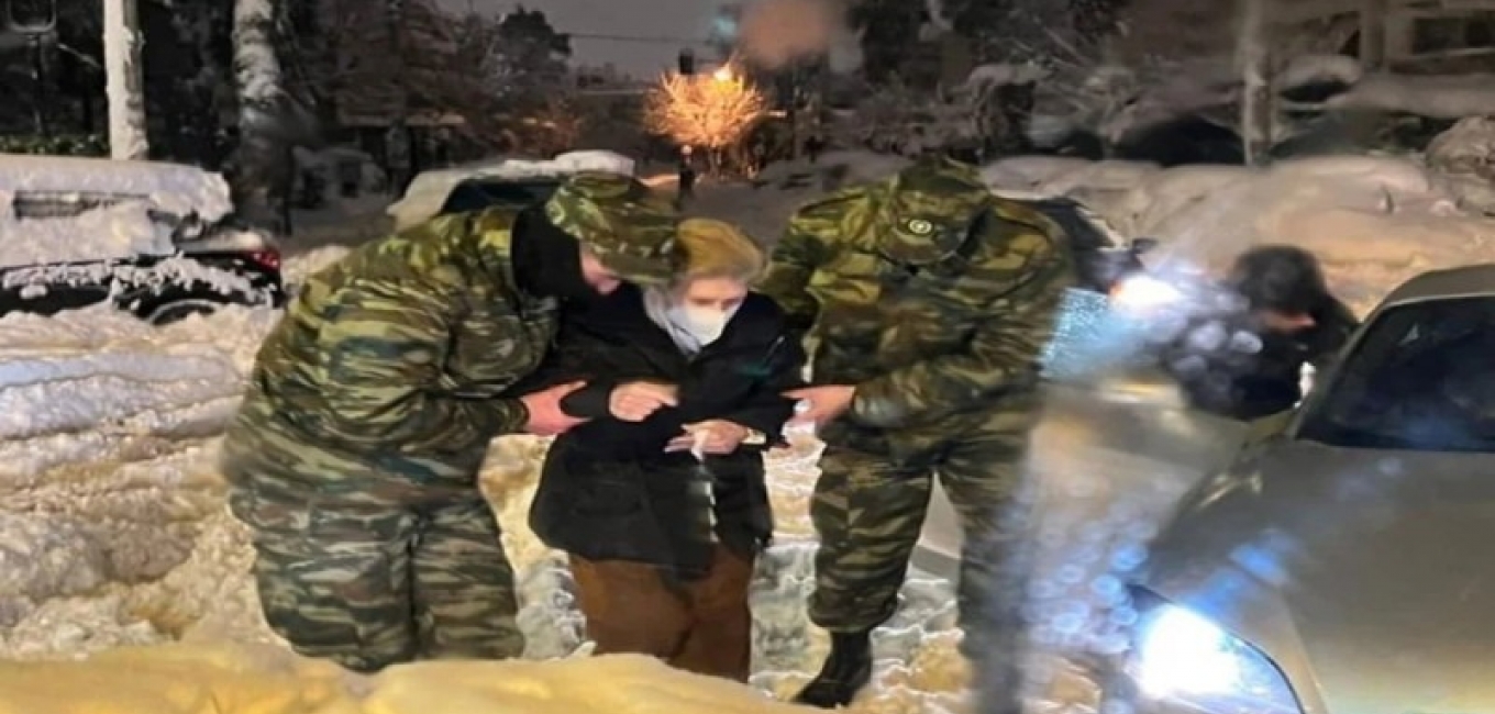 Οι Ένοπλες Δυνάμεις αρωγός της κοινωνίας