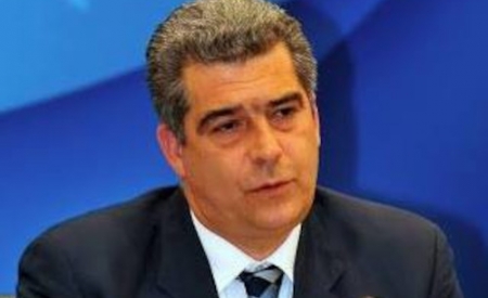 Τηλεοπτική παρέμβαση του διευθύνοντος συμβούλου της ΕΑΑΣ για τη σειρά προβαδίσματος των αποστράτων αξιωματικών σε δημόσιες εορτές και τελετές